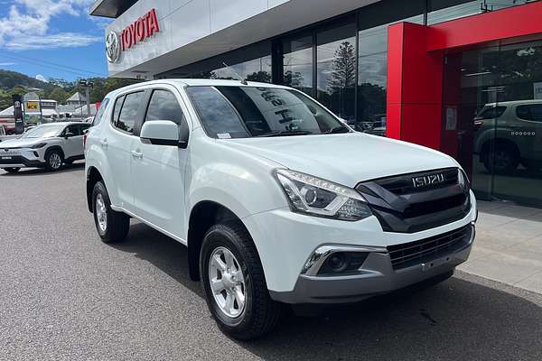 2021 Isuzu MU-X LS-M