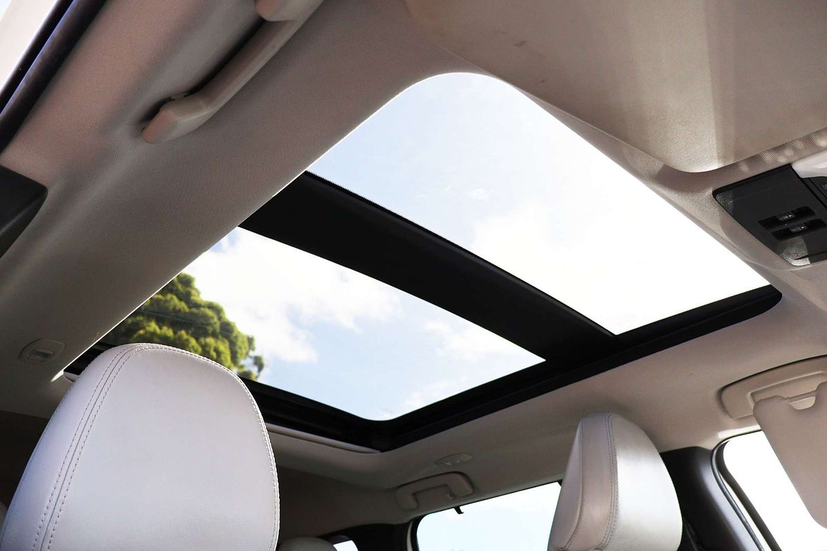 2022 Mitsubishi Outlander Exceed ZM