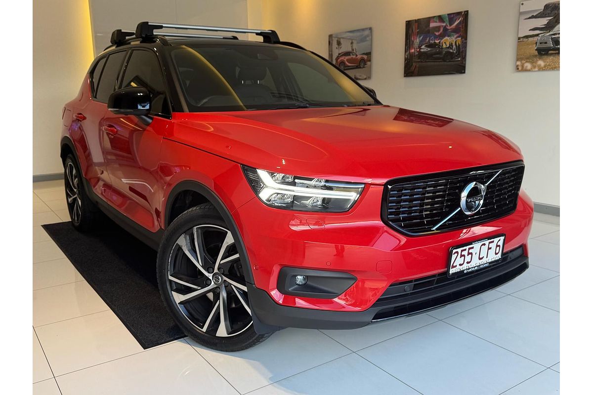 2021 Volvo XC40 T5 R-Design