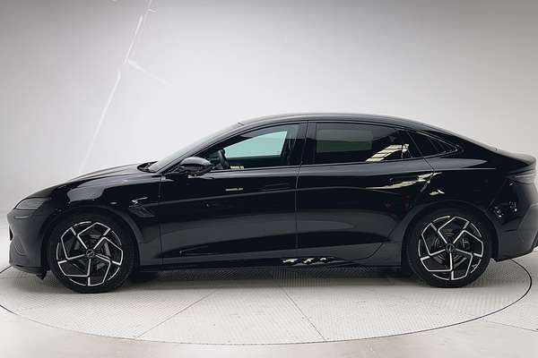 2024 BYD Seal Performance thumb-4