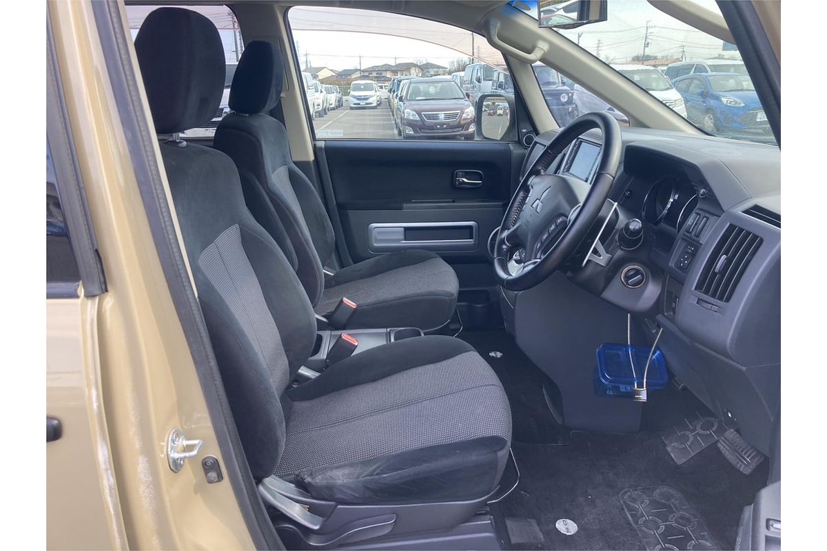 2008 Mitsubishi Delica 4WD D:5 CV5W