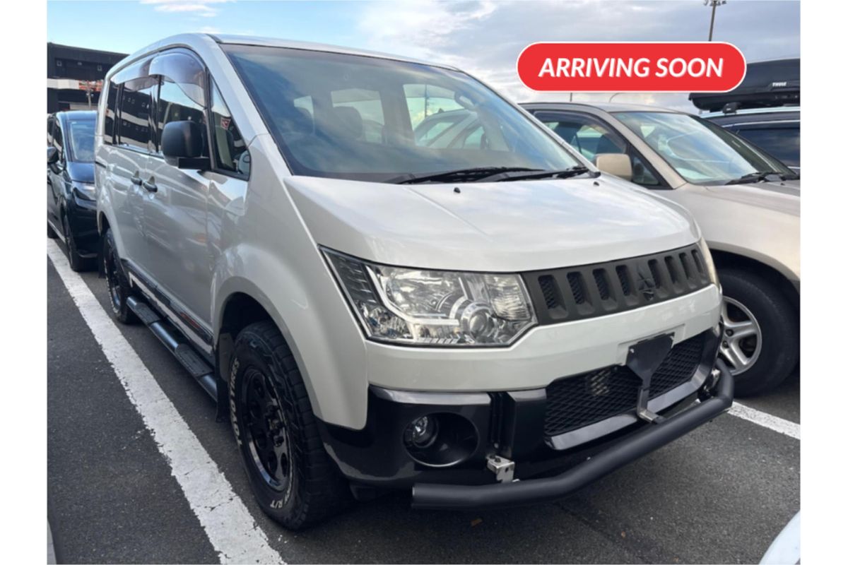 2008 Mitsubishi Delica Chamonix 4WD D:5 CV5W