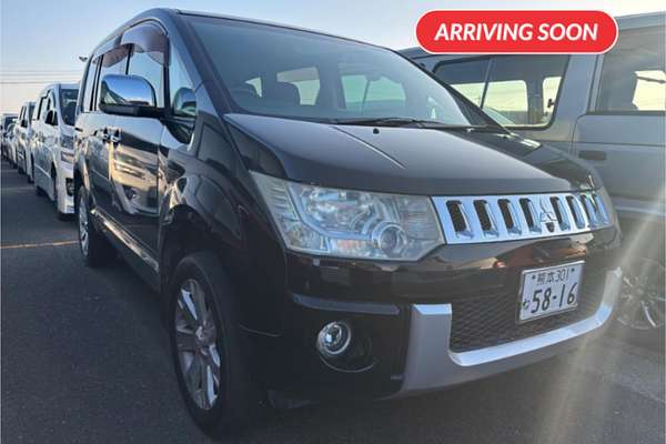 2012 Mitsubishi Delica Chamonix 4WD D:5 CV5W