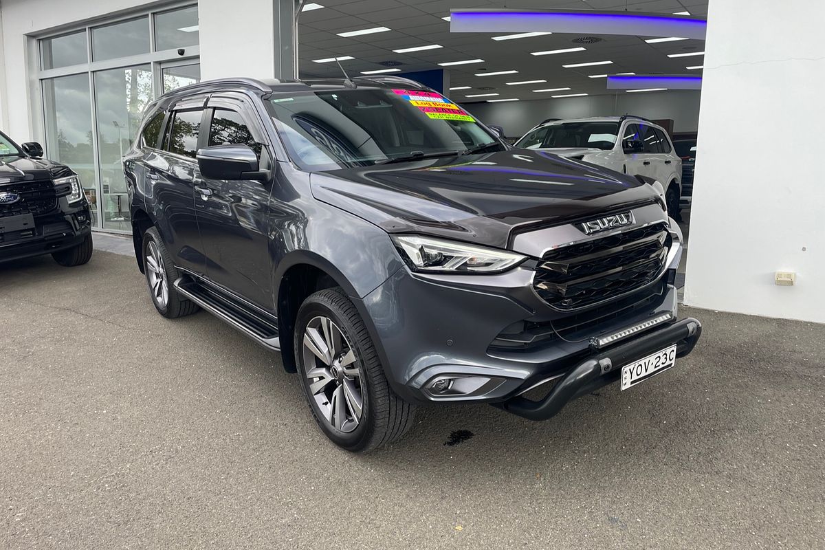 2023 Isuzu MU-X LS-T