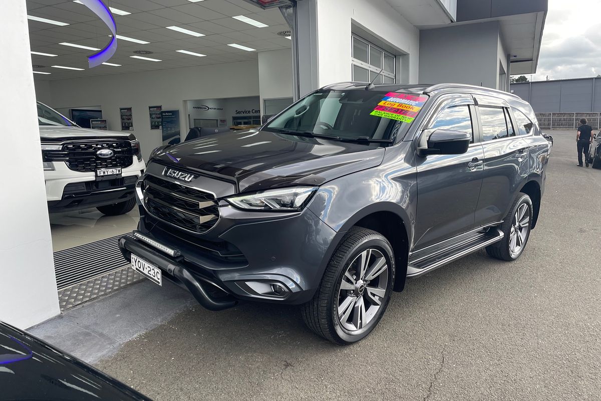 2023 Isuzu MU-X LS-T