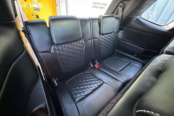 2024 Ford Everest Platinum 3.0L thumb-16