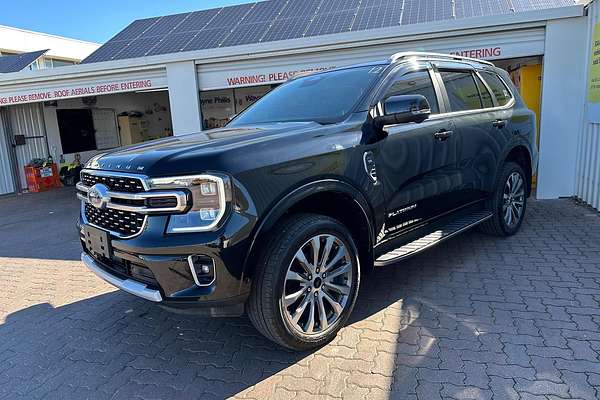 2024 Ford Everest Platinum 3.0L thumb-24