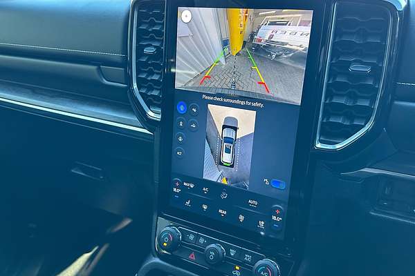 2024 Ford Everest Platinum 3.0L thumb-33