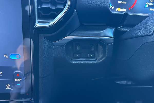 2024 Ford Everest Platinum 3.0L thumb-34