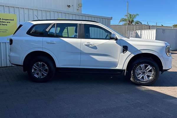 2025 Ford Everest Ambiente 2.0L thumb-3