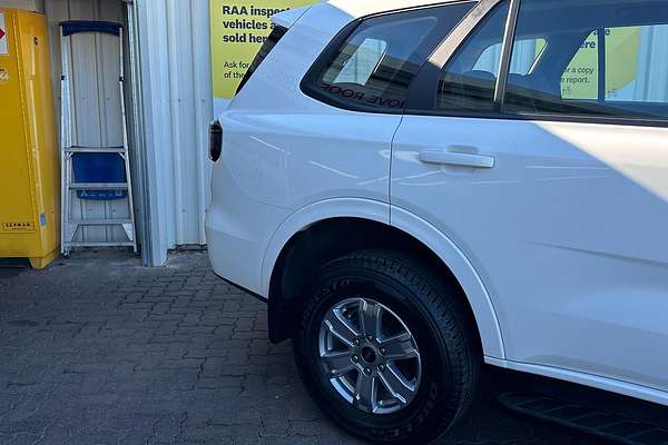 2025 Ford Everest Ambiente 2.0L thumb-4