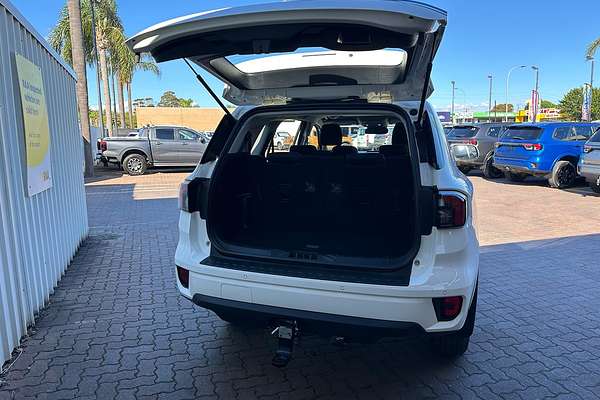 2025 Ford Everest Ambiente 2.0L thumb-10