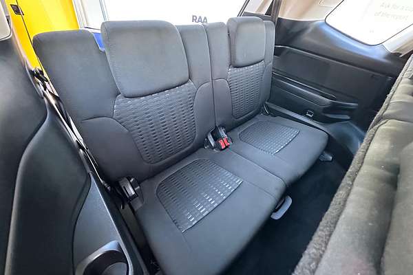 2025 Ford Everest Ambiente 2.0L thumb-14