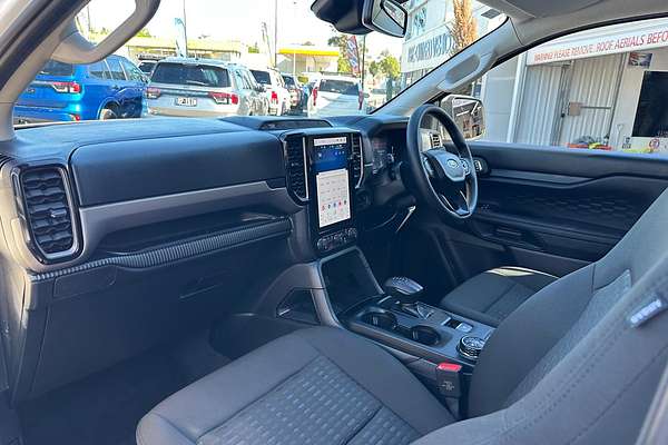 2025 Ford Everest Ambiente 2.0L thumb-17