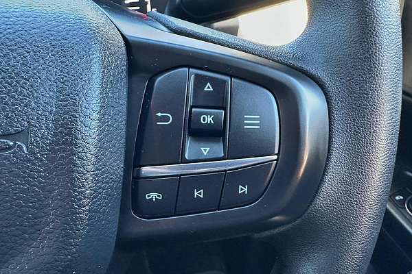 2025 Ford Everest Ambiente 2.0L thumb-26