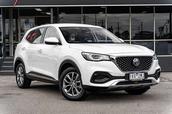 2022 MG HS Core SAS23