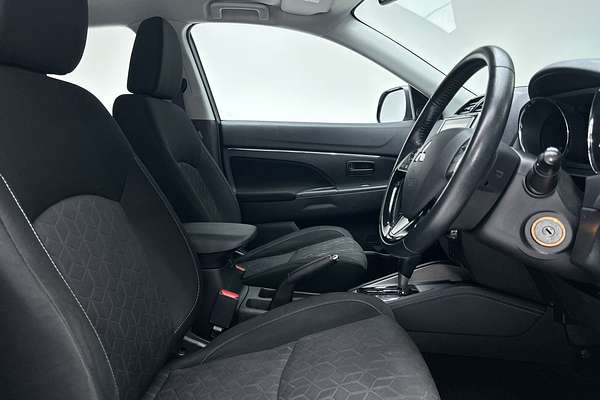 2021 Mitsubishi ASX ES XD thumb-12