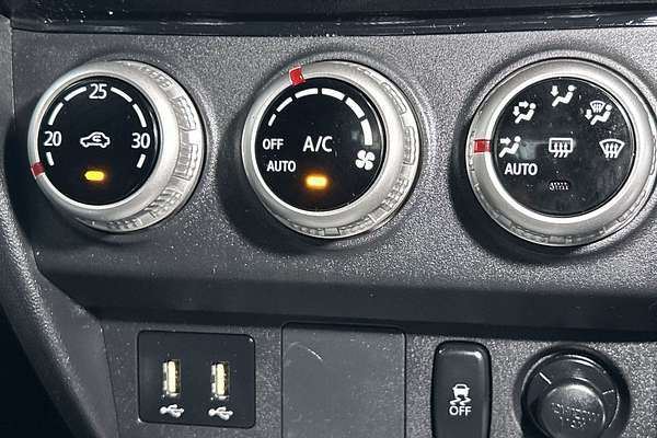 2021 Mitsubishi ASX ES XD thumb-16