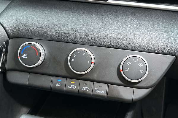 2021 Hyundai i30 Active CN7.V1 thumb-16