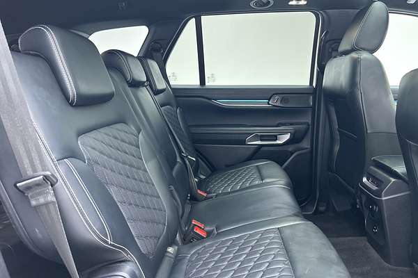 2024 Ford Everest Platinum 3.0L thumb-11