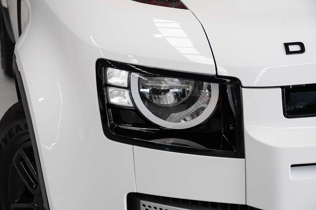 2025 Land Rover Defender 110 D250 S L663