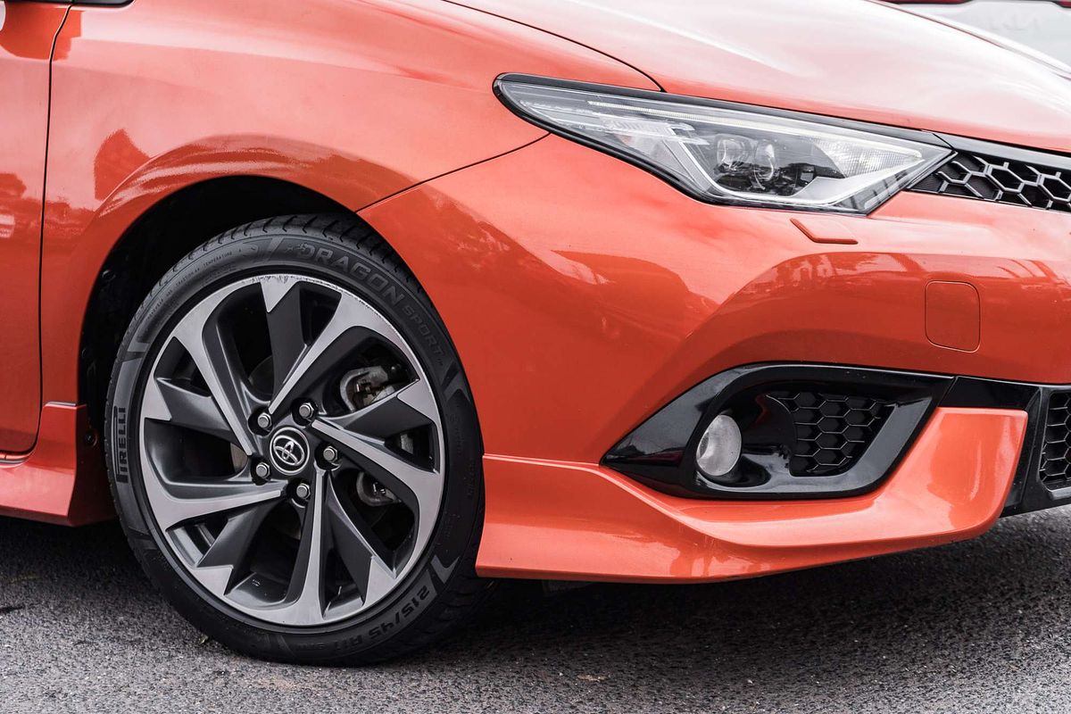 2015 Toyota Corolla ZR ZRE182R