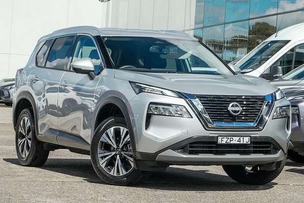 2025 Nissan X-TRAIL ST-L T33