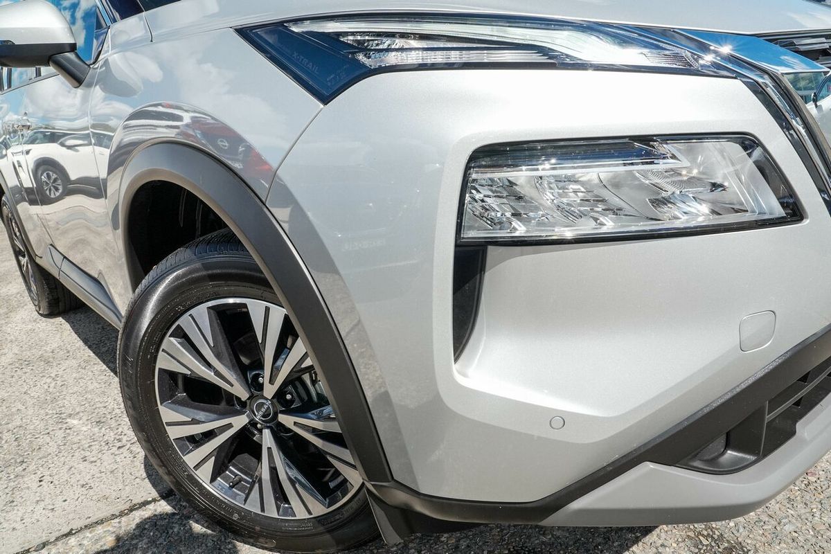 2025 Nissan X-TRAIL ST-L T33