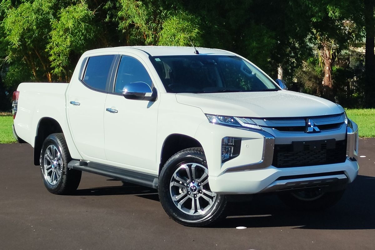 2023 Mitsubishi Triton GLS MR 4X4