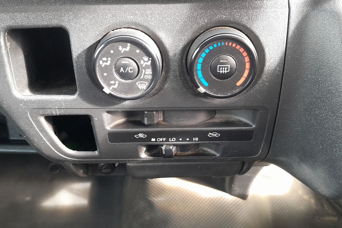 2009 Toyota Hiace  KDH201R LWB