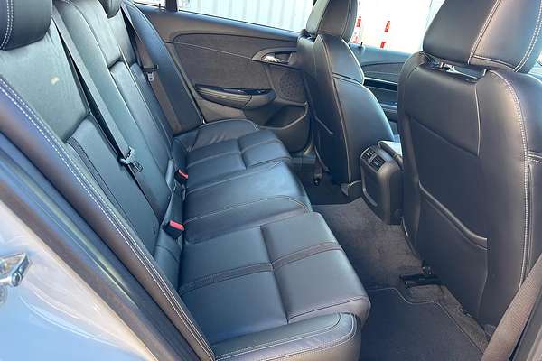 2017 Holden Commodore SS V Redline VF Series II thumb-7