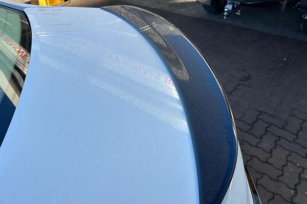 2017 Holden Commodore SS V Redline VF Series II thumb-16