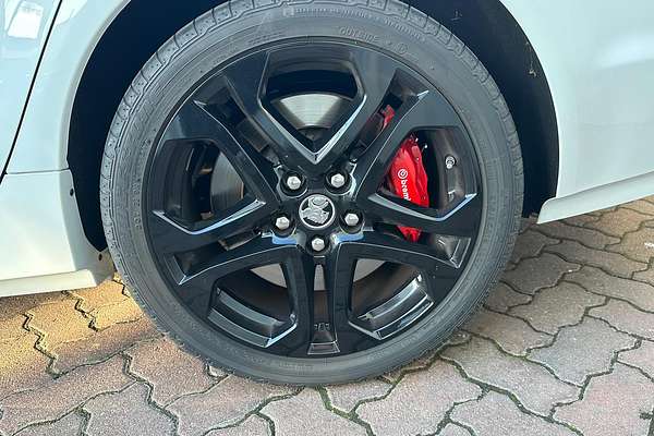 2017 Holden Commodore SS V Redline VF Series II thumb-17