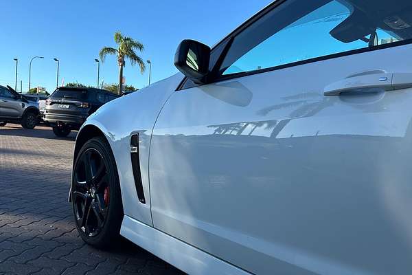 2017 Holden Commodore SS V Redline VF Series II thumb-19