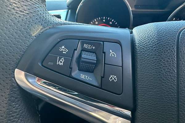 2017 Holden Commodore SS V Redline VF Series II thumb-28