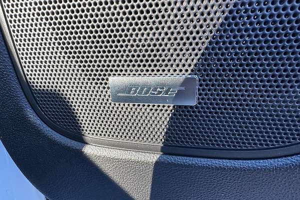 2017 Holden Commodore SS V Redline VF Series II thumb-39