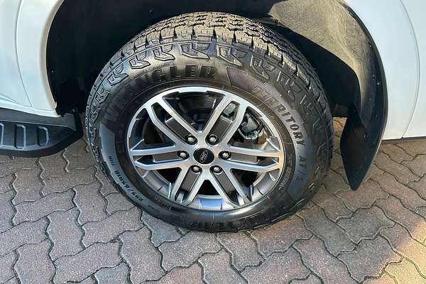 2025 Ford Everest Trend 2.0L thumb-17