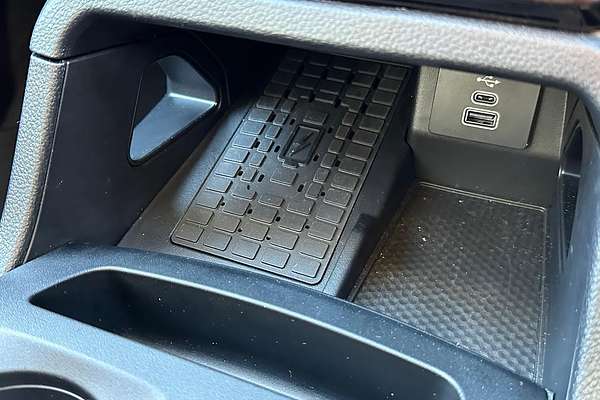 2025 Ford Everest Trend 2.0L thumb-32