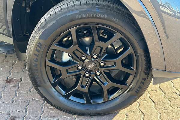 2025 Ford Everest Sport 2.0L thumb-2