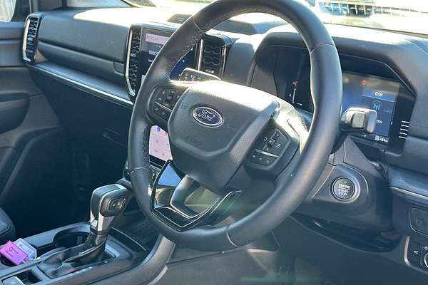 2025 Ford Everest Sport 2.0L thumb-3