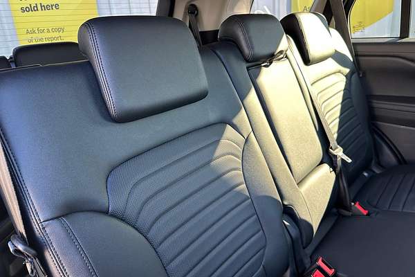 2025 Ford Everest Sport 2.0L thumb-10