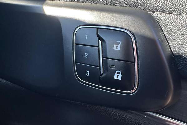 2022 Ford Everest Sport 3.0L thumb-27