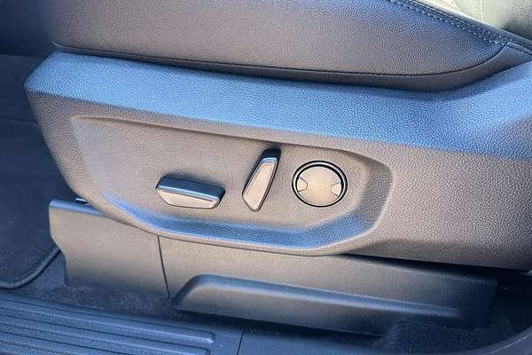 2025 Ford Everest Sport 2.0L thumb-26