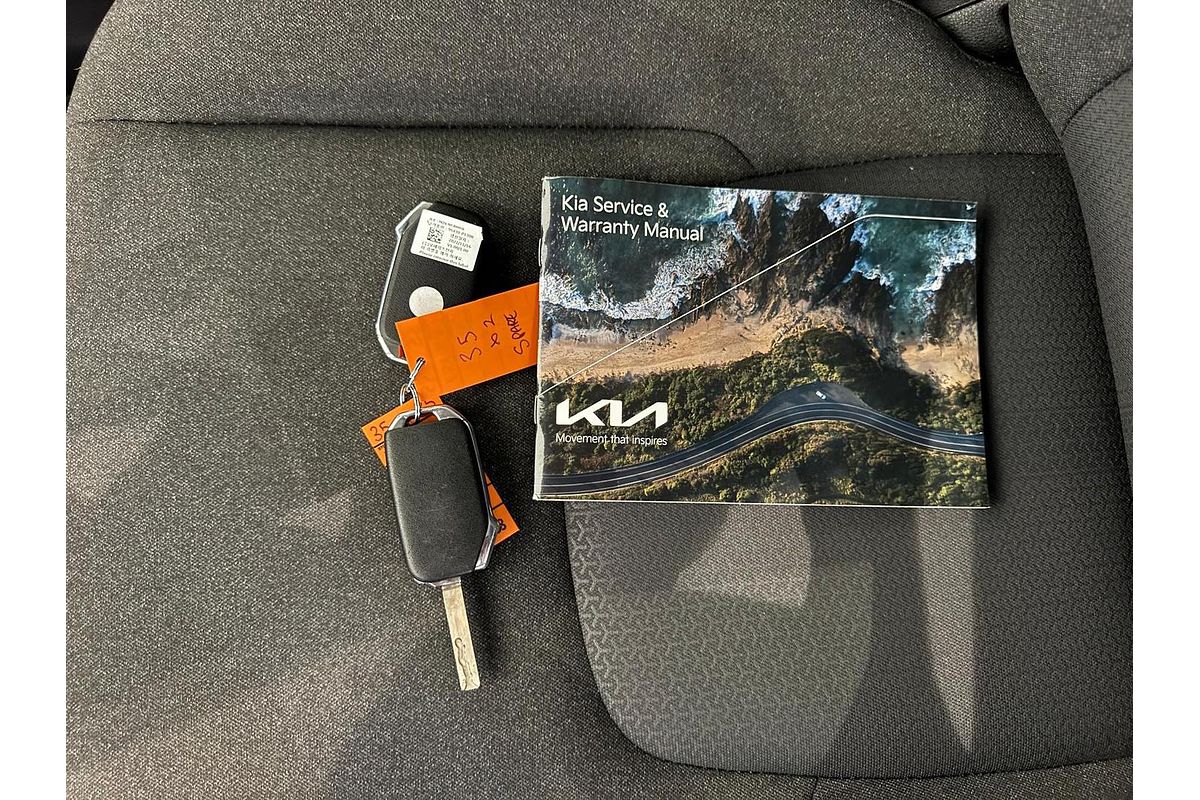 2023 Kia Carnival S KA4