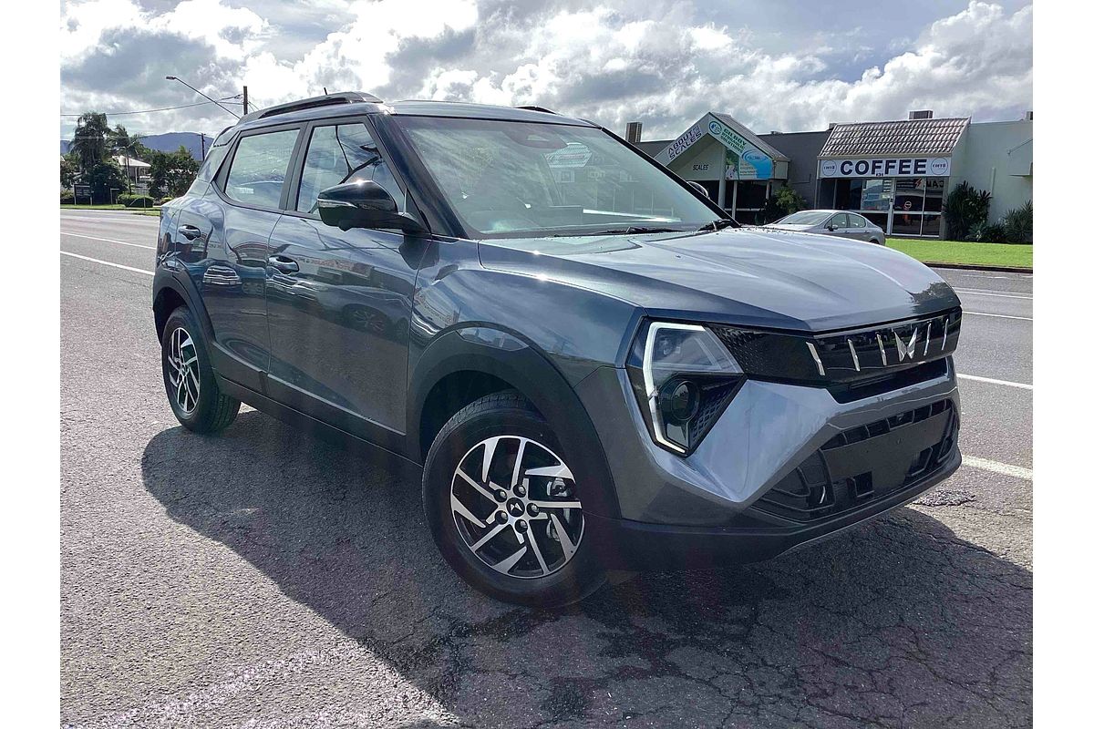 2025 Mahindra XUV3XO AX5L