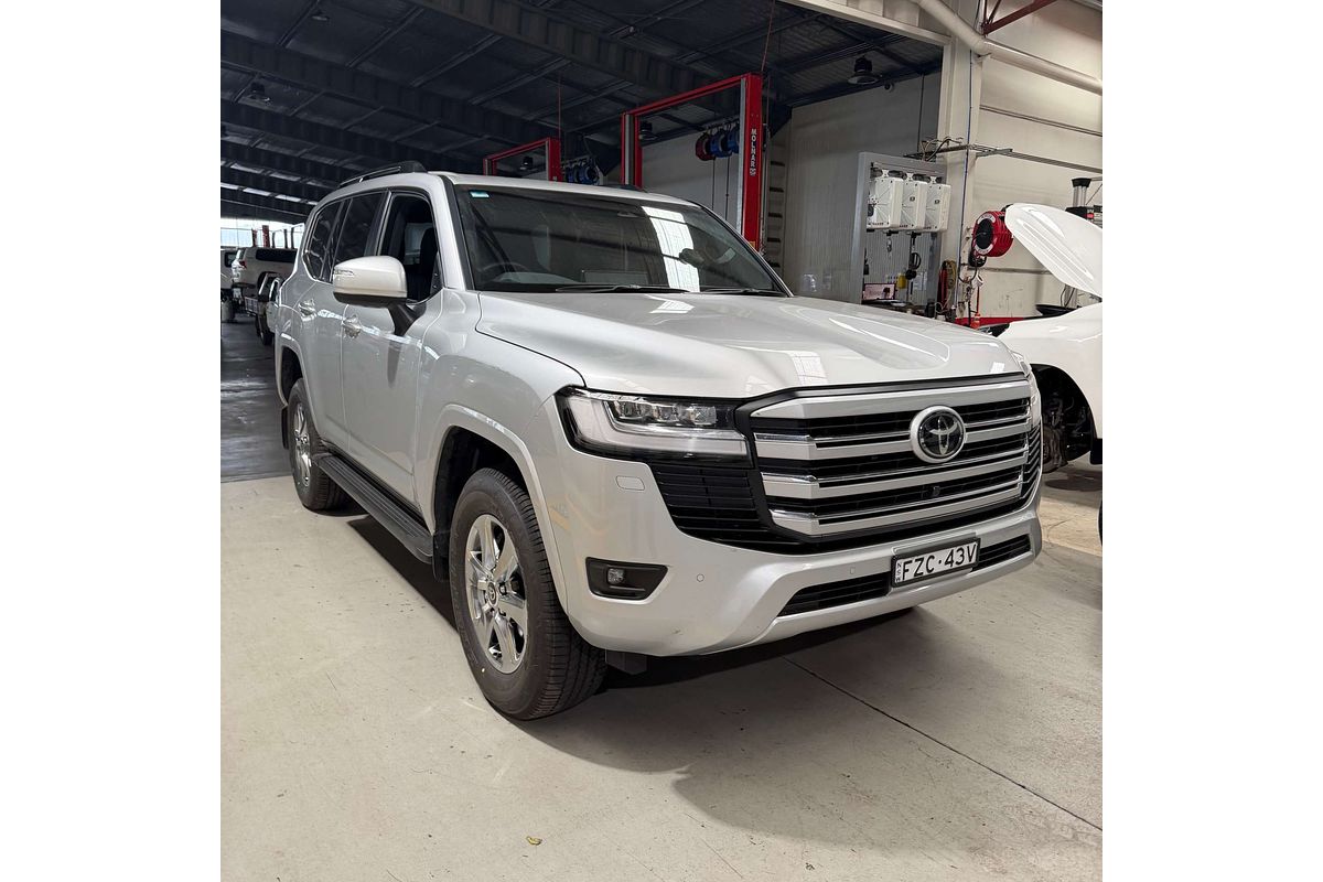 2025 Toyota Landcruiser VX FJA300R