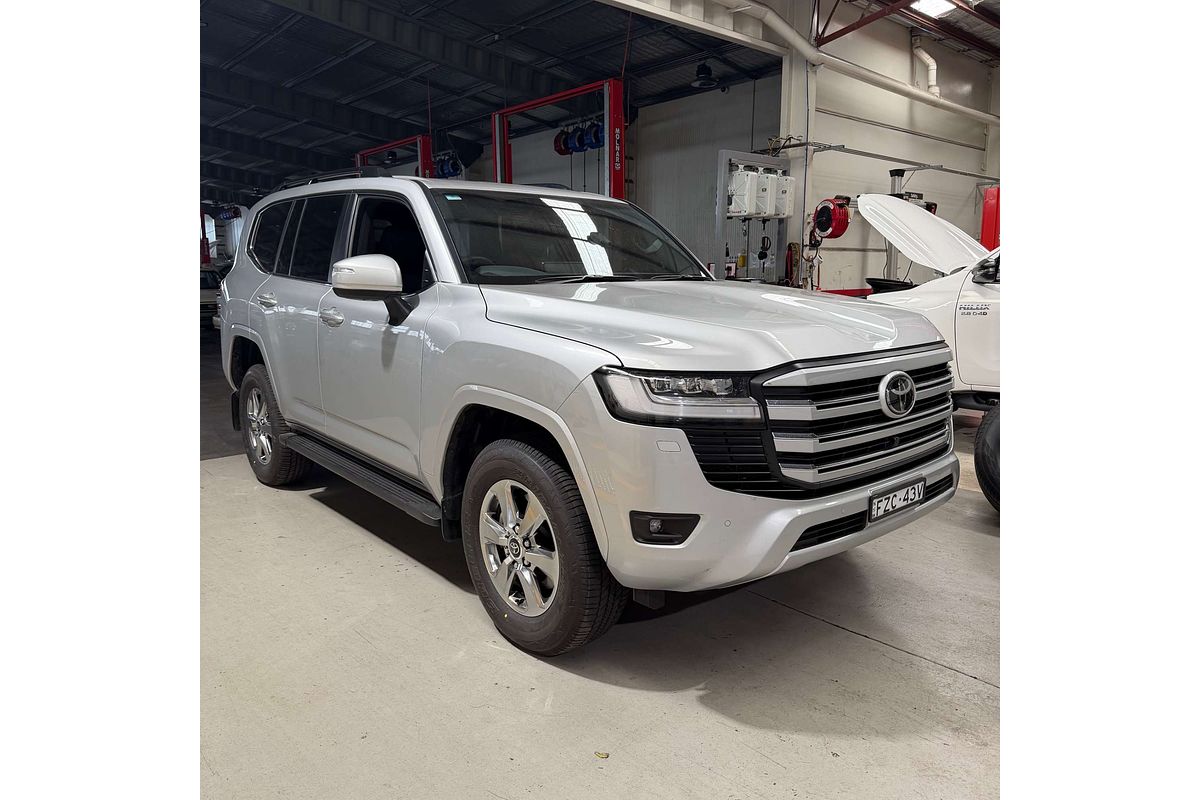 2025 Toyota Landcruiser VX FJA300R