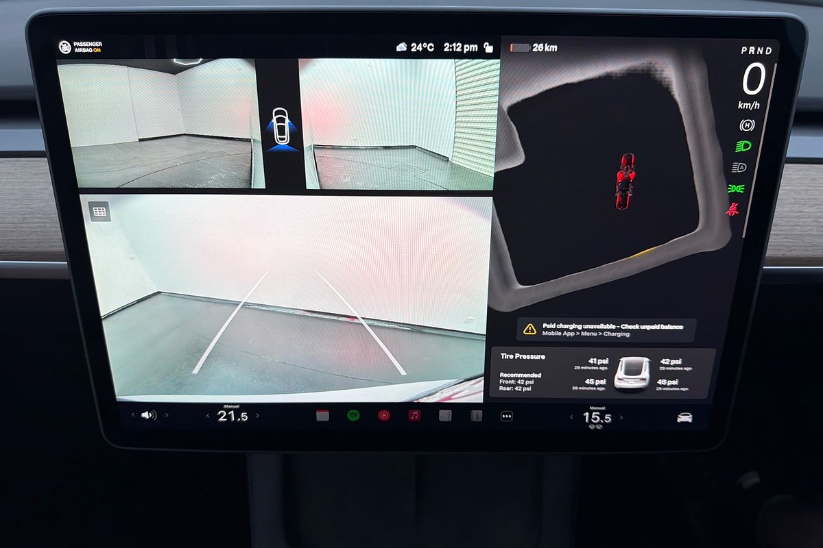 2024 Tesla Model Y Rear-Wheel Drive