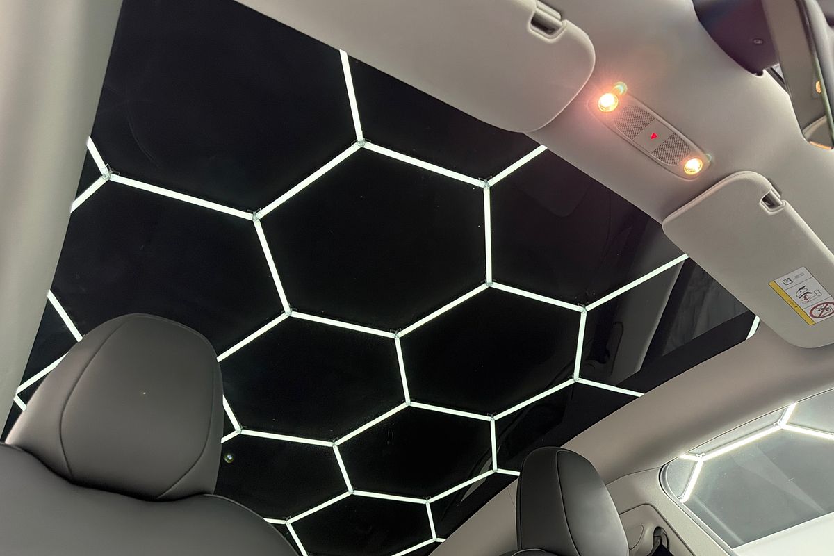 2024 Tesla Model Y Rear-Wheel Drive