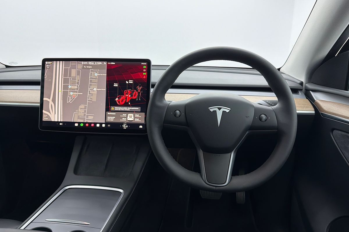 2024 Tesla Model Y Rear-Wheel Drive